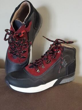 Garvalin Kids Shoes NWOT